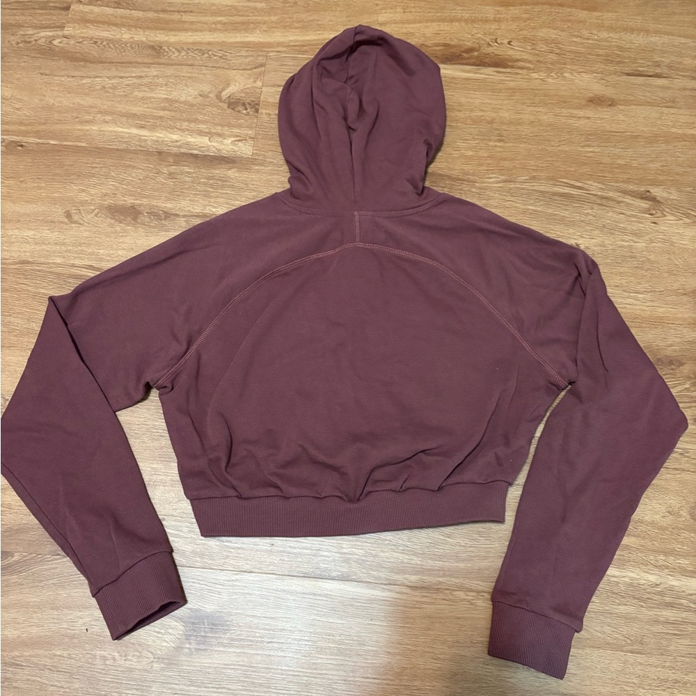 Gymshark Women's Maroon Cropped Hoodie - Picture 9 of 9